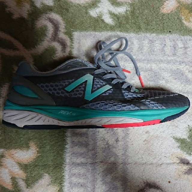 New Balance(ニューバランス)のNewBalance ランニングシューズ 1040 レディースの靴/シューズ(その他)の商品写真