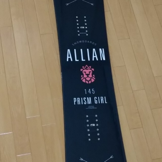 ALLIAN(アライアン)の※hiro様専用【送料込】アライアン　プリズムガール　145cm スポーツ/アウトドアのスノーボード(ボード)の商品写真