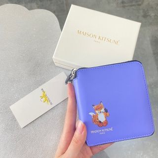 メゾンキツネ(MAISON KITSUNE')の【新品】Maison Kitsune メゾンキツネ 二つ折り財布 ジップ(財布)