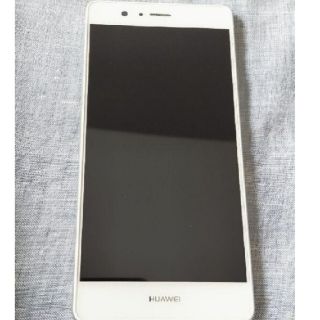 ファーウェイ(HUAWEI)のHUAWEI P9 lite White 16 GB SIMフリー(スマートフォン本体)