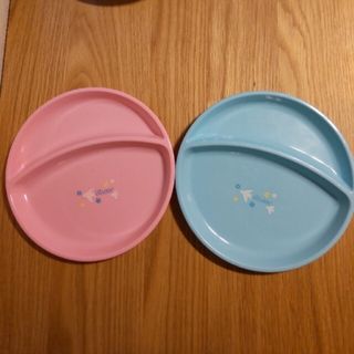 イリューム(illume)のillumeノベルティプレート２枚セット(食器)