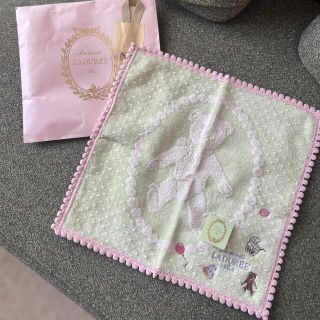 ラデュレ(LADUREE)のはるさま専用【新品未使用】ラデュレ　タオルハンカチ(ハンカチ)