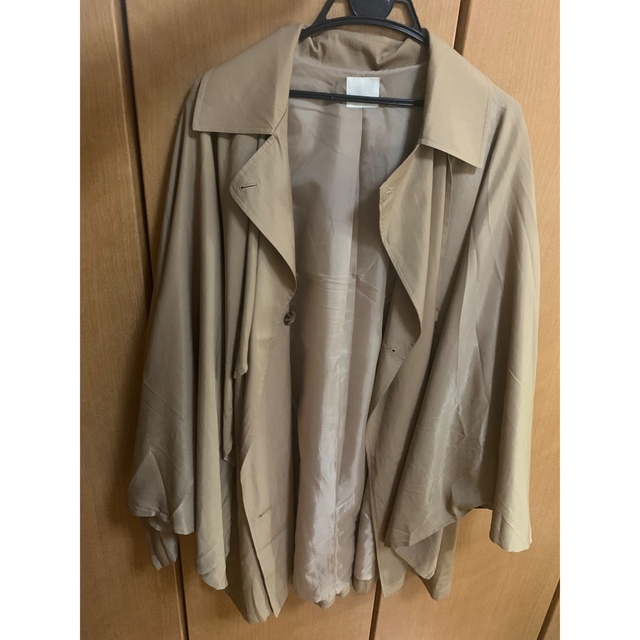 Kastane(カスタネ)のAmiur wave design short coat Beige レディースのジャケット/アウター(ガウンコート)の商品写真