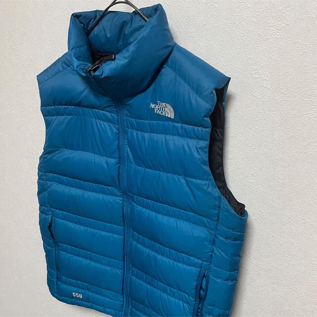 THE NORTH FACE(ザノースフェイス)の美品 ノースフェイス 550フィル ダウンベスト ブルー メンズのジャケット/アウター(ダウンジャケット)の商品写真