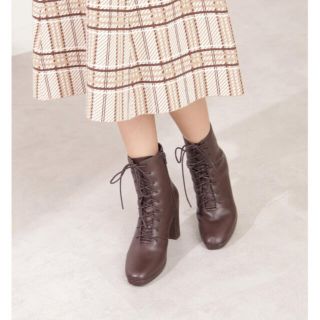 JILL by JILLSTUART - レースアップミディブーツ ブラウン Ｌサイズの ...