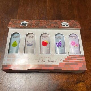 ベキュア(VECUA)のVECUA Honey ワンダーハニー 蜜蜂の森のハンドクリームギフト 20g×(ハンドクリーム)