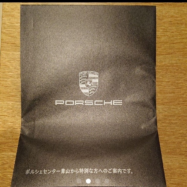 Porsche(ポルシェ)のPORSCHE タイカン 案内【未開封・送料込み】 エンタメ/ホビーのコレクション(印刷物)の商品写真