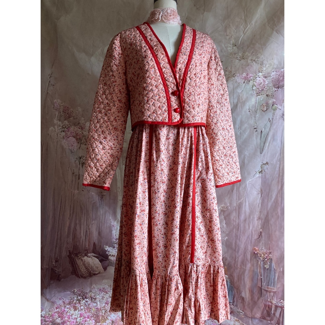 LAURA ASHLEY - イギリスカントリーなジャケットとスカートのセット