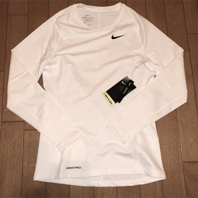 NIKE(ナイキ)のNIKE PRO THERMA FIT ストレッチインナー　S メンズのトップス(Tシャツ/カットソー(七分/長袖))の商品写真