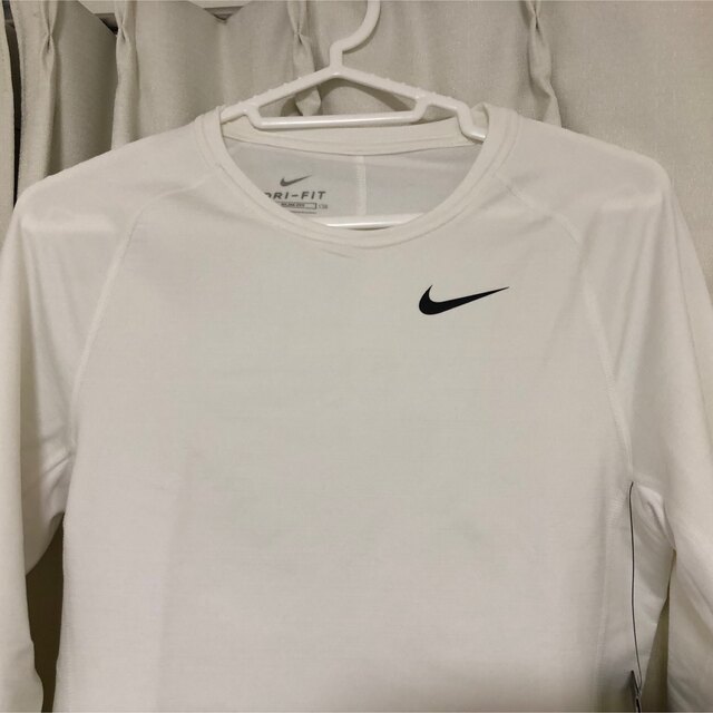 NIKE(ナイキ)のNIKE PRO THERMA FIT ストレッチインナー　S メンズのトップス(Tシャツ/カットソー(七分/長袖))の商品写真