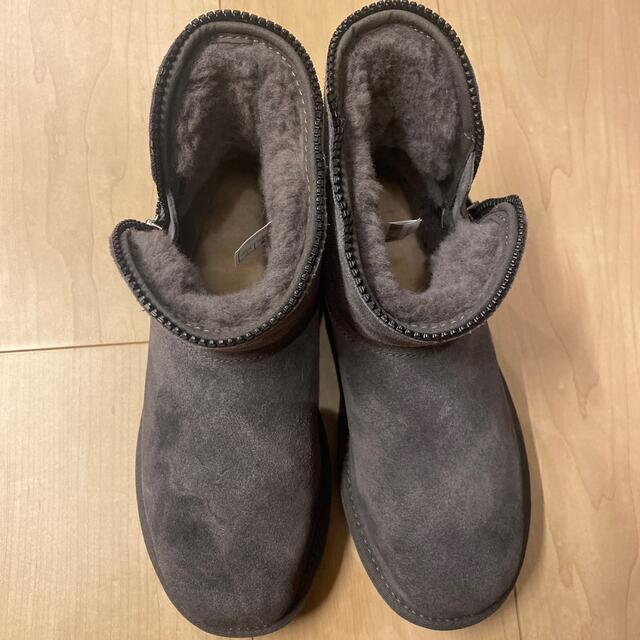 ugg ジッパー付きブーツ