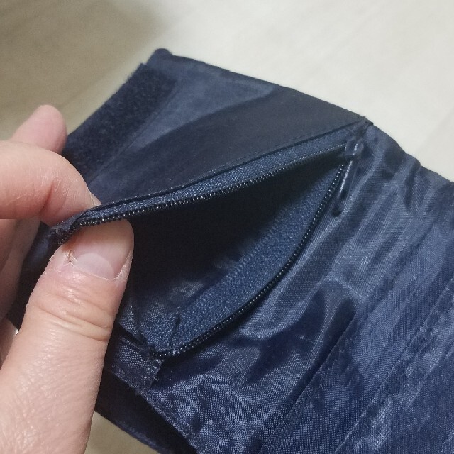 スヌーピー　ふたつ折り財布 レディースのファッション小物(財布)の商品写真