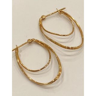 ヴァンドーム青山 18K スタイリッシュピアス