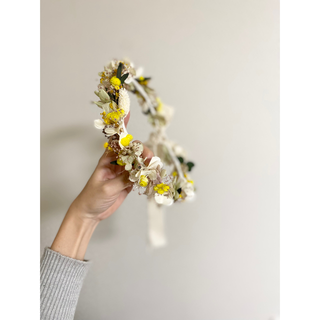 ✳︎Kono様専用✳︎記念日を彩る専用ドライフラワーの花冠 ハンドメイドのウェディング(ヘッドドレス/ドレス)の商品写真