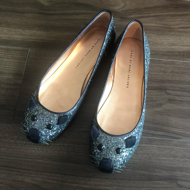marc by marc jacobs グリッター シルバー パンプス ラメ marc by marc jacobs グリッター シルバー パンプス ラメ