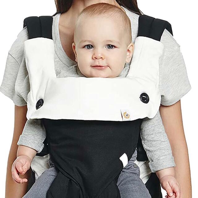 Ergobaby(エルゴベビー)のエルゴベビー ベビーキャリア よだれカバー2点 キッズ/ベビー/マタニティの外出/移動用品(抱っこひも/おんぶひも)の商品写真