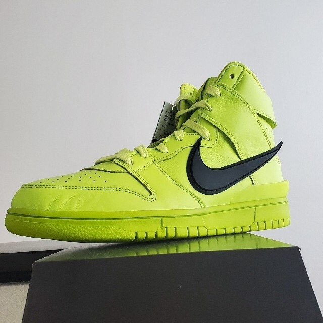 NIKE(ナイキ)のAMBUSH NIKE DUNK HIGH FLASH LIME メンズの靴/シューズ(スニーカー)の商品写真