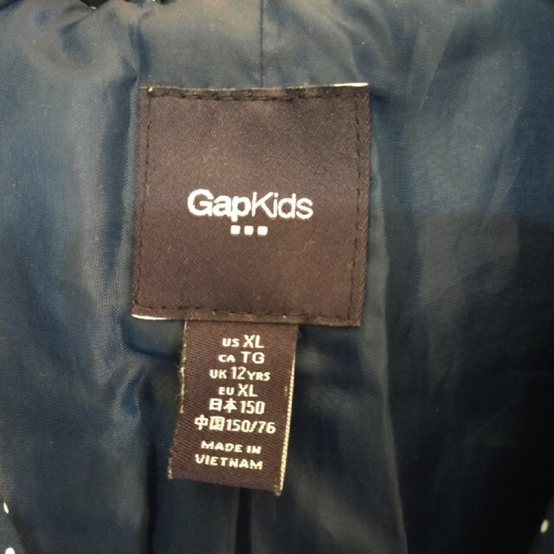 GAP Kids(ギャップキッズ)のGapKids　ギャップキッズ　ブルゾン　女のコ 150　ネイビー　水玉 キッズ/ベビー/マタニティのキッズ服女の子用(90cm~)(ジャケット/上着)の商品写真