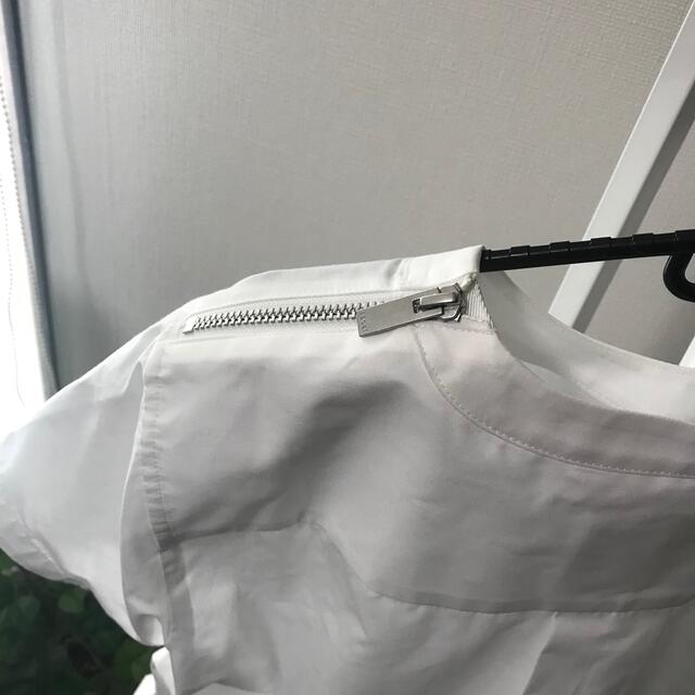 sacai(サカイ)のsacai サカイ Tシャツ ホワイト 新品 未使用 レディースのトップス(Tシャツ(半袖/袖なし))の商品写真