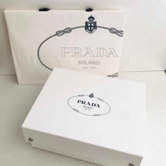 PRADA(プラダ)のPRADA ギフトBOX&ショッパーバッグ メンズのバッグ(その他)の商品写真