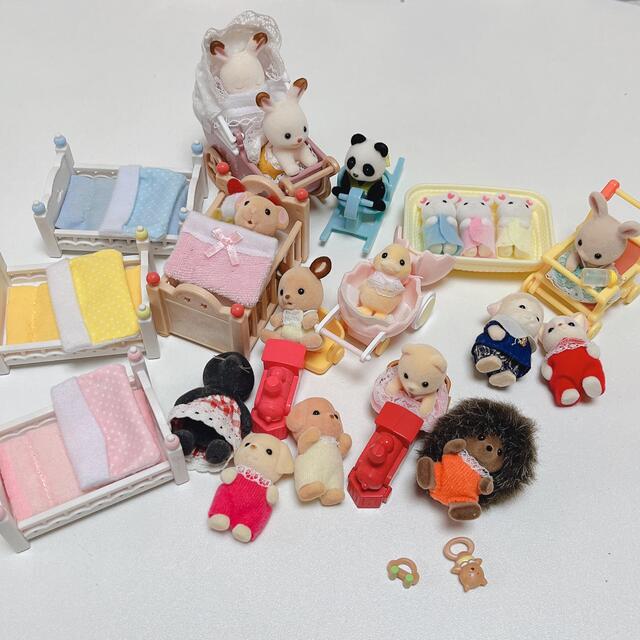 シルバニアファミリー　赤ちゃん　まとめ エンタメ/ホビーのおもちゃ/ぬいぐるみ(その他)の商品写真