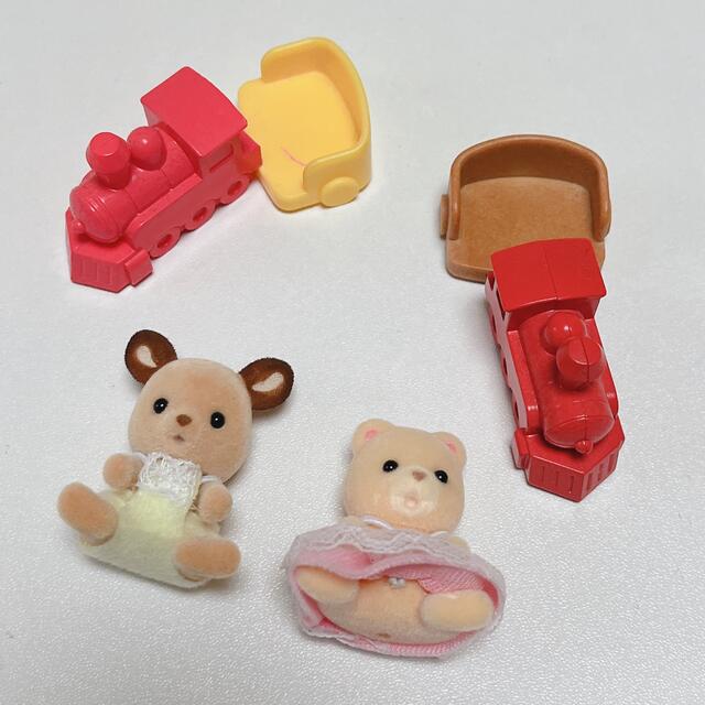 シルバニアファミリー　赤ちゃん　まとめ エンタメ/ホビーのおもちゃ/ぬいぐるみ(その他)の商品写真