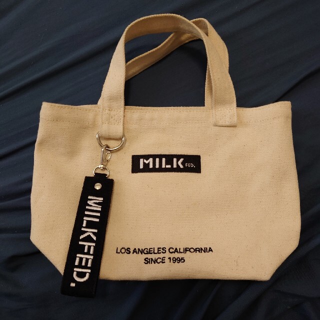 MILKFED.(ミルクフェド)のMILKFED.　ミルクフェド　バーアンドアンダー　ロゴランチトート レディースのバッグ(ハンドバッグ)の商品写真
