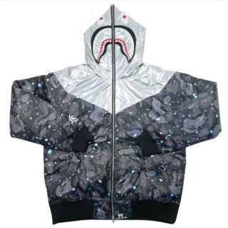 アベイシングエイプ(A BATHING APE)の【XXL】BAPE SPACE CAMO down jacket(ダウンジャケット)