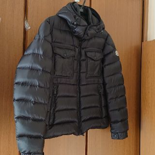 モンクレール(MONCLER)のMONCLERダウン(ダウンジャケット)