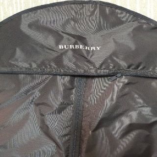 バーバリー(BURBERRY)のBURBERRY☆スーツのカバーケース(押し入れ収納/ハンガー)