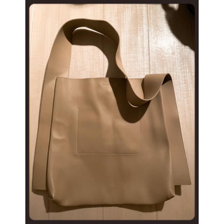 チュクラ Wide shoulder tote bag ベージュの通販 by soramaru(๑ ...