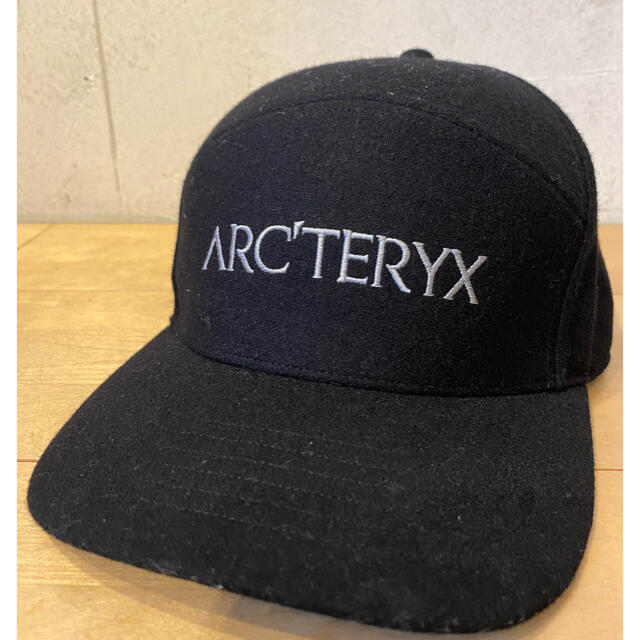 ARC'TERYX(アークテリクス)のARC'TERYX/キャップ/美品/黒/定価以下/アウトドア/ メンズの帽子(キャップ)の商品写真