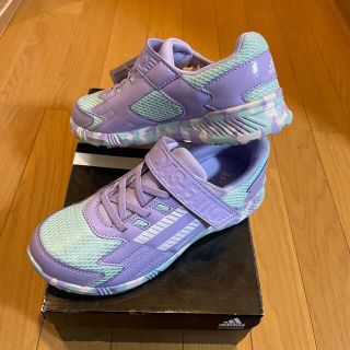 アディダス(adidas)の新品　adidas 22cm 子どもスニーカー(スニーカー)