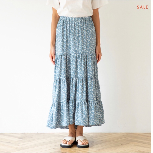 SeaRoomlynn(シールームリン)のFLOWERティアードボリュームスカート アクアブルー レディースのスカート(ロングスカート)の商品写真