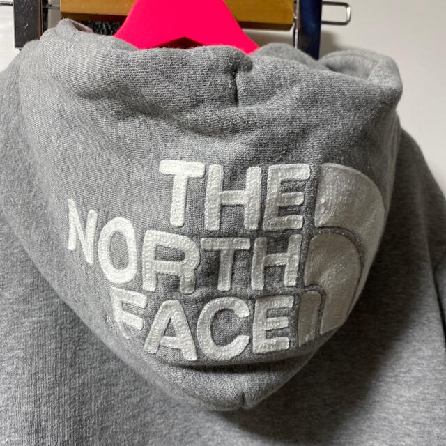 THE NORTH FACE(ザノースフェイス)のノースフェイス　Ⓜ️ パーカー　グレー メンズのトップス(パーカー)の商品写真