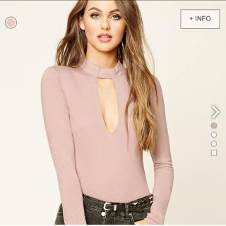 フォーエバートゥエンティーワン(FOREVER 21)の新品★F21★カットアウト★ダスティピンク(Tシャツ(長袖/七分))