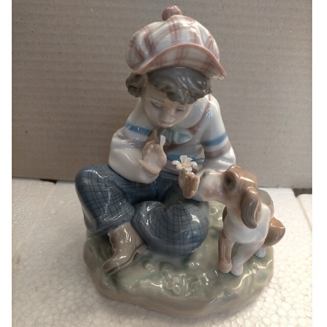 lladro リヤドロ 「マーガレットの花占い」 lladro リヤドロ 「マーガレットの花占い」