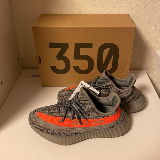 adidas(アディダス)のadidas yeezy boost 350v2 Beluga  未使用　23㎝ レディースの靴/シューズ(スニーカー)の商品写真