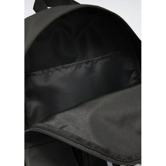 Reebok(リーボック)のReebok　リュック　ブラック　新品未使用 メンズのバッグ(バッグパック/リュック)の商品写真