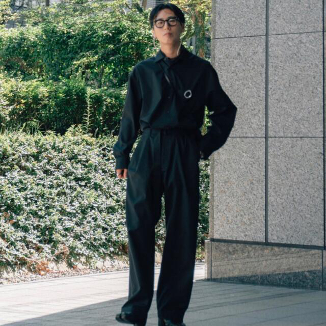 COMOLI】デニムオールインワン ジャンプスーツ ブラック- COMOLI】デニムオールインワン ジャンプスーツ ブラック-