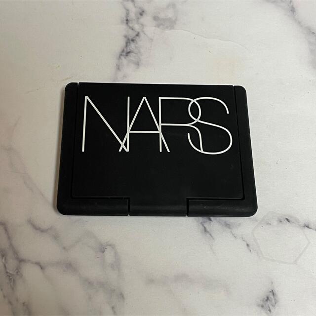 NARS(ナーズ)のデュオアイシャドー #3077 SILKROAD NARS コスメ/美容のベースメイク/化粧品(アイシャドウ)の商品写真