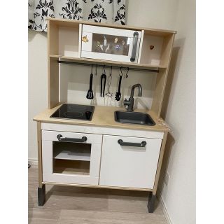 イケア(IKEA)のIKEAおままごとキッチンDUKTIG。(知育玩具)