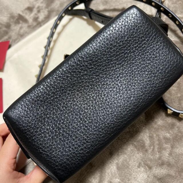 VALENTINO(ヴァレンティノ)のValentinoショルダーバッグ レディースのバッグ(ショルダーバッグ)の商品写真