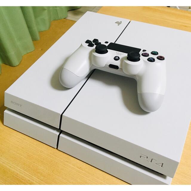 ソニーPlaystation4 　ホワイト 500GB 箱附属品あり　送料込