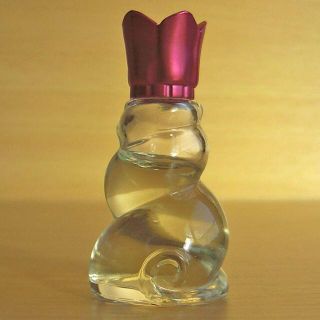 ニナリッチ(NINA RICCI)のミニ香水　Nina Ricci　ニナリッチ　レベルドゥリッチ　恋のアーモンド(香水(女性用))