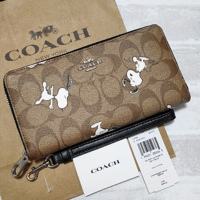 大人気☆COACH & PEANUTS リストレット付 財布 スヌーピー 完売品