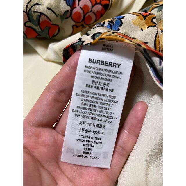 BURBERRY(バーバリー)の大幅値下げ【新品未使用】Burberry ブラウス レディースのトップス(シャツ/ブラウス(長袖/七分))の商品写真