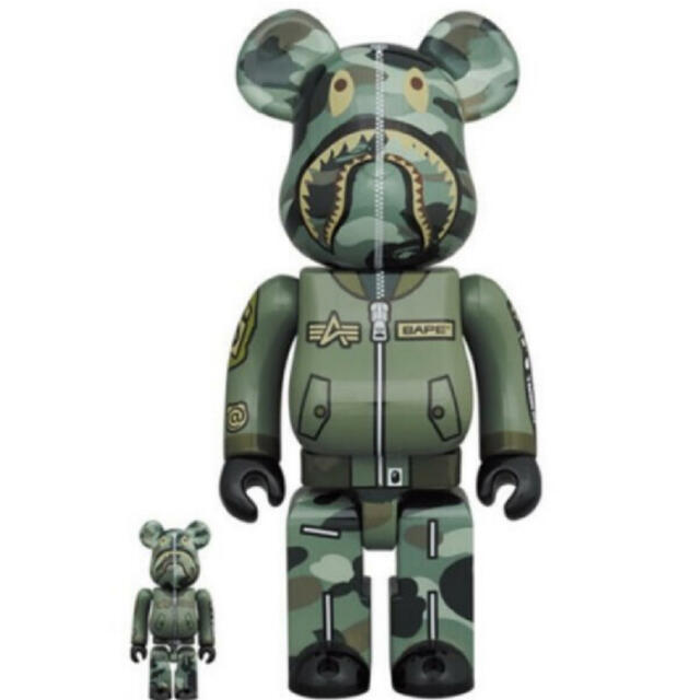 エイプBAPE × ALPHA BE@RBRICK 100% & 400%