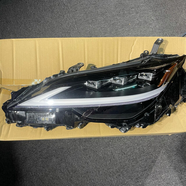 ls500 後期ヘッドライトckhkl様専用左 - 自動車 ls500 後期ヘッドライトckhkl様専用左 - 自動車