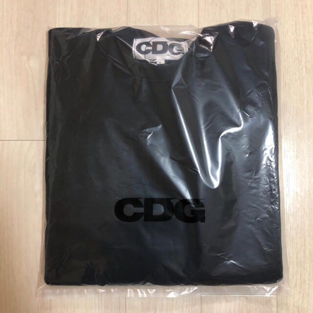 COMME des GARCONS(コムデギャルソン)の新品 コムデギャルソン CDG 同色ロゴ スウェット ブラック 乃木坂46 メンズのトップス(スウェット)の商品写真